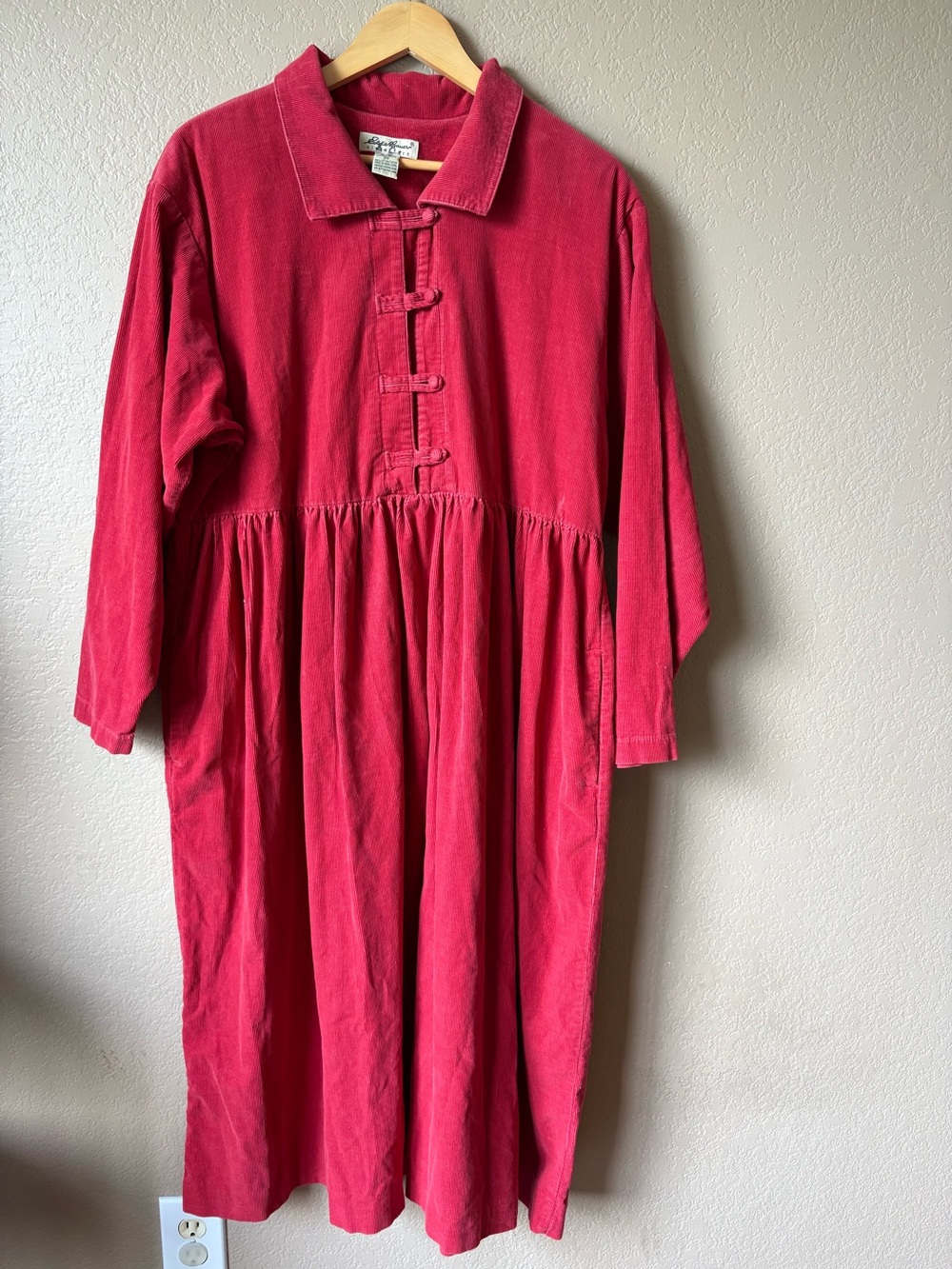 Eddie Bauer Vintage Cotton Corduroy Dress Red Long SlV SZ20 Prairie Cottagecore